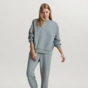 Varley Erwin Sweatshirt in Shadow, Size XS